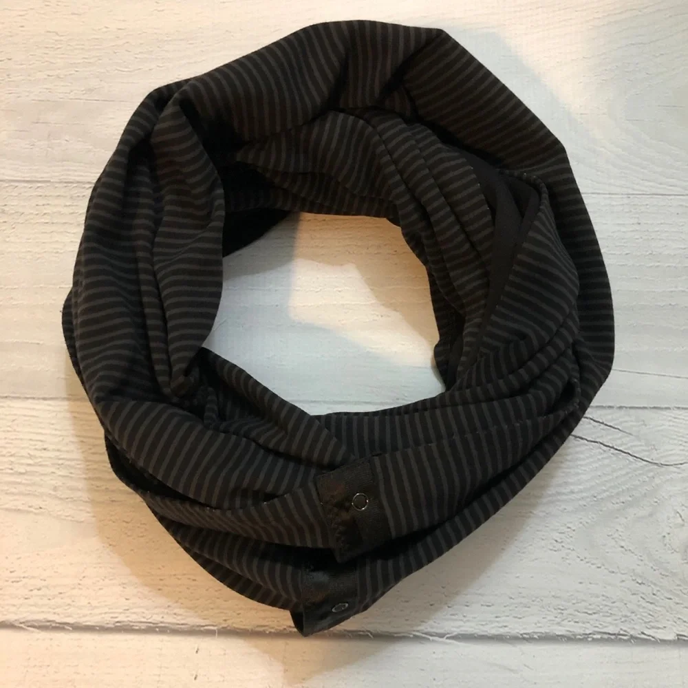 Lululemon Vinyasa Scarf *Rulu Hyper Stripe‎